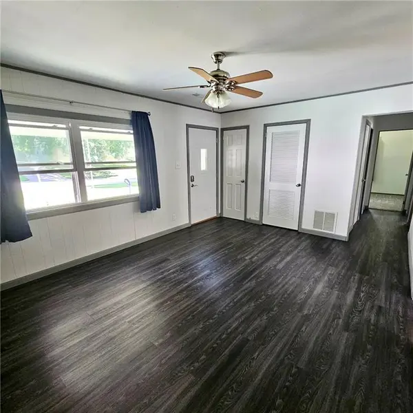 3420 Jackson ST, St Joseph, MO 64507