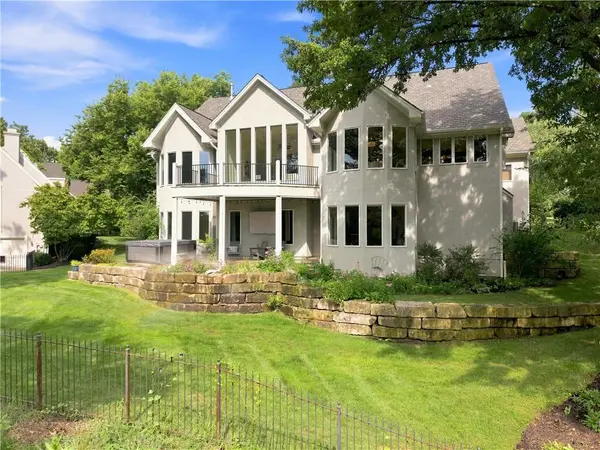 15145 Pawnee CIR, Leawood, KS 66224