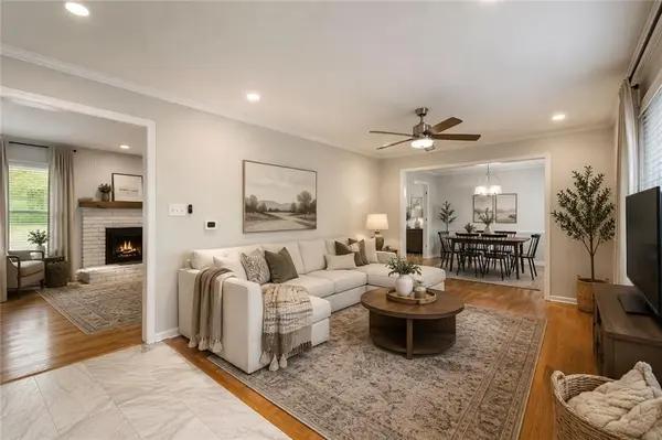 9932 Roe AVE, Overland Park, KS 66207