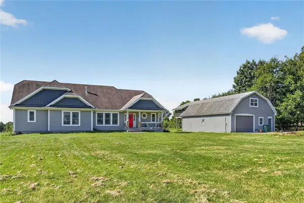12407 E 195th ST, Raymore, MO 64083