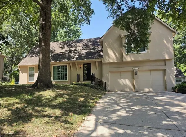 13112 W 77th ST, Lenexa, KS 66216