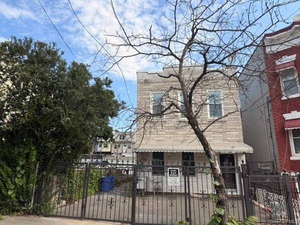1041 E 216th ST, Bronx, NY 10469