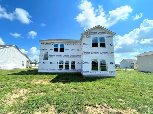 6766 Redbud LN, Seymour, IN 47274