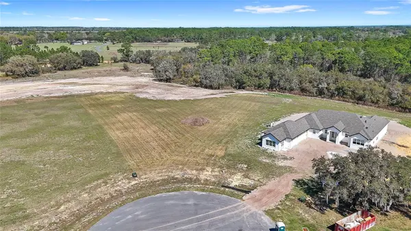 38361 LAKE MEADOW CT, Umatilla, FL 32784
