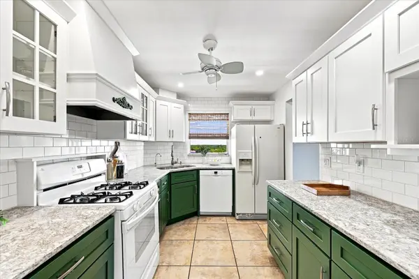 6020 SHORE BLVD S #1002, Gulfport, FL 33707