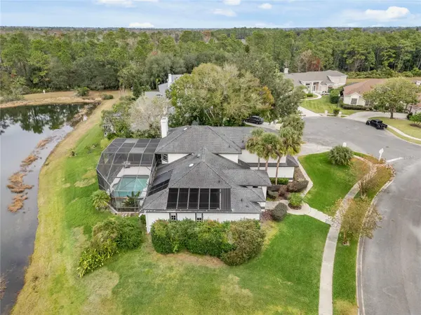 1746 CARILLON PARK DR, Oviedo, FL 32765