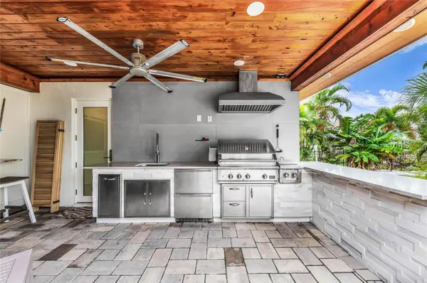 714 NORTON ST, Longboat Key, FL 34228
