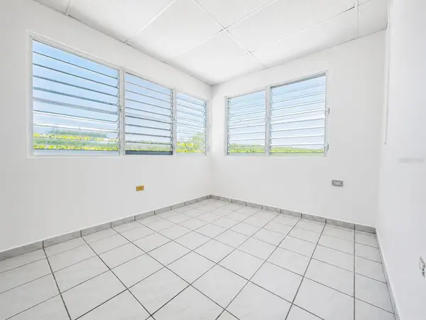 URB. VILLA ORIENTE CALLE A #22 #APT. D, Humacao, PR 00791