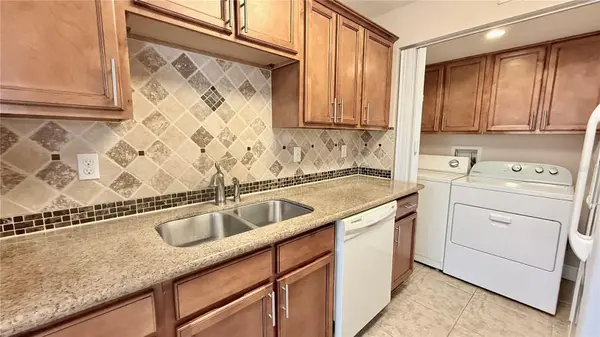524 ORANGE DR #11, Altamonte Springs, FL 32701