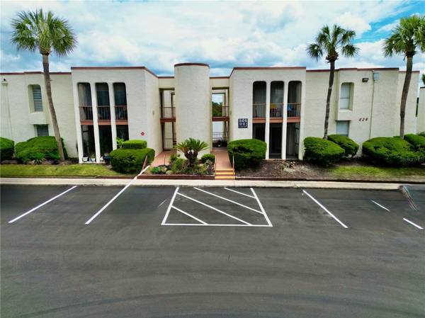 524 ORANGE DR #11, Altamonte Springs, FL 32701