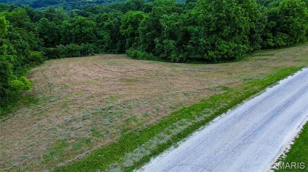 2251 Plummer Hill RD, Hardin, IL 62047