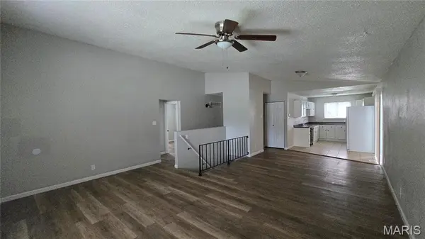 11289 Aspen Woods DR, St Louis, MO 63138