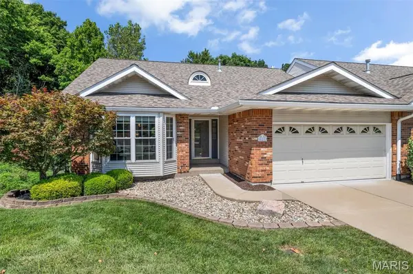 811 Brae CT, Chesterfield, MO 63017