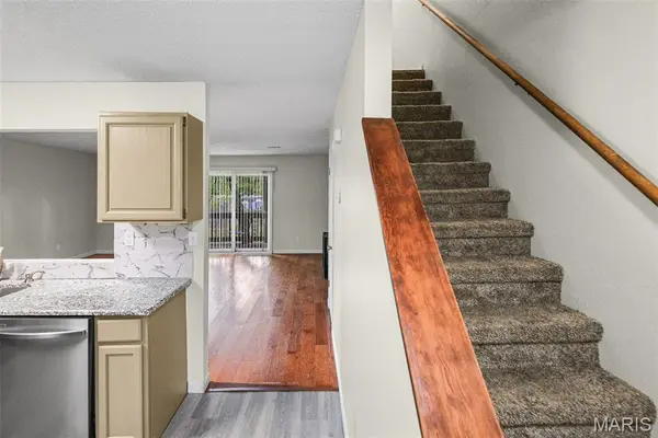1813 Ramada BLVD #3, Collinsville, IL 62234