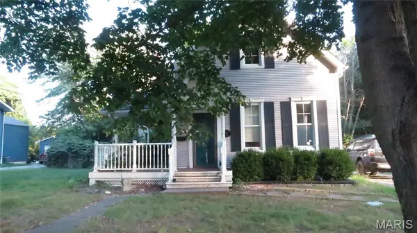 2315 Brown ST, Alton, IL 62002