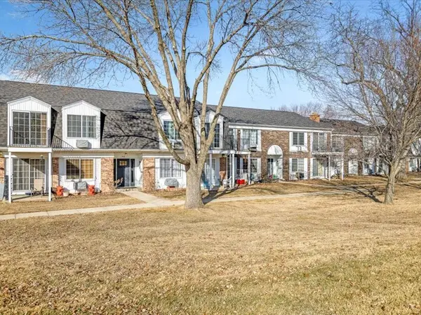 706 Kiwanis DR #4, Freeport, IL 61032