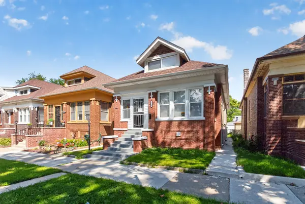 7715 S Eberhart AVE, Chicago, IL 60619