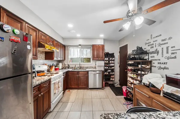 3683 SALEM WALK, Northbrook, IL 60062
