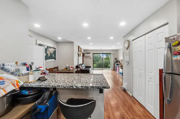 3683 SALEM WALK, Northbrook, IL 60062