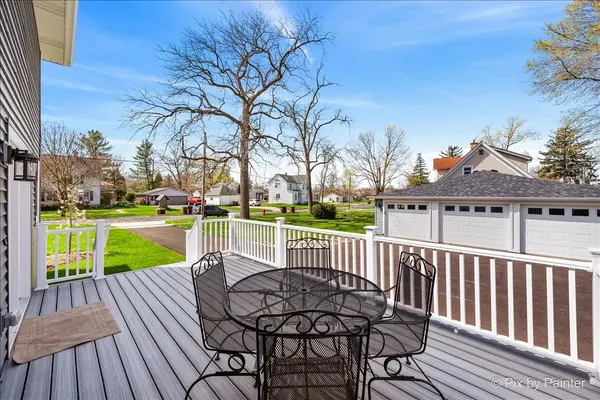 11113 S MYRTLE ST, Huntley, IL 60142
