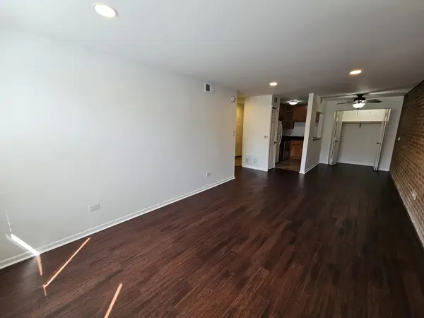 2250 N Lincoln AVE #205, Chicago, IL 60614