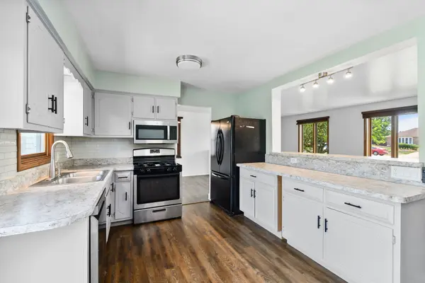 11672 Glenview DR, Orland Park, IL 60467