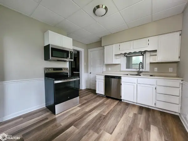 102 Johnston ST, Gladbrook, IA 50635