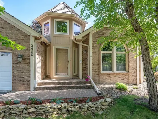 13420 Pennock AVE, Apple Valley, MN 55124
