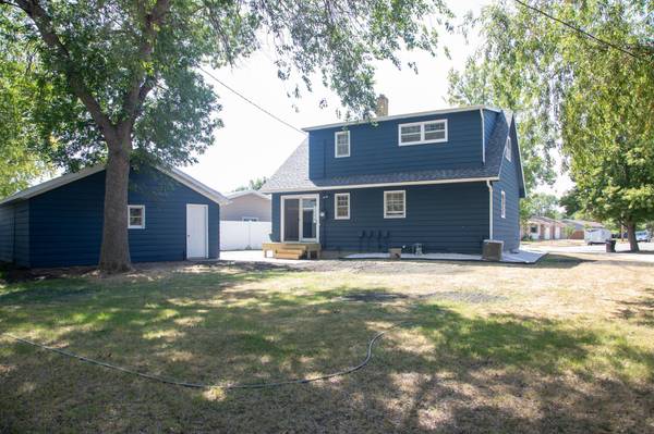 230 5th AVE E, West Fargo, ND 58078
