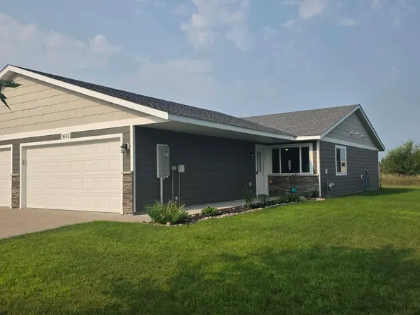 1603 16th AVE N, Princeton, MN 55371