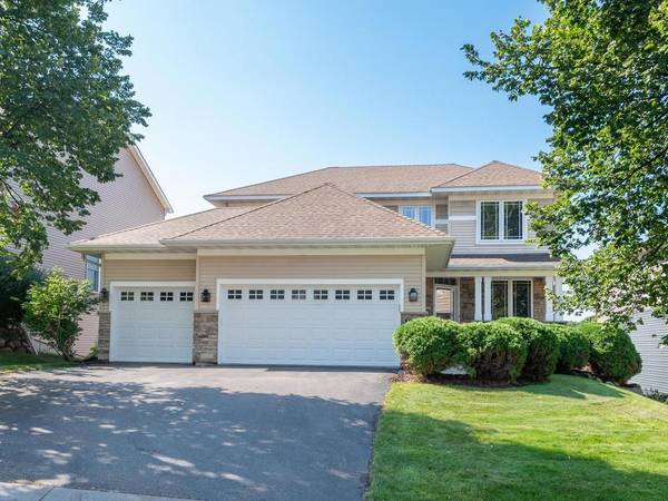 1511 Pembroke PASS, Chanhassen, MN 55317