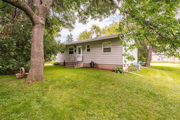1704 Doddridge AVE, Cloquet, MN 55720