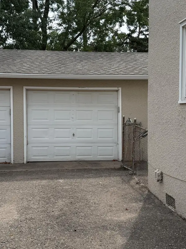 421 W 74th ST, Richfield, MN 55423