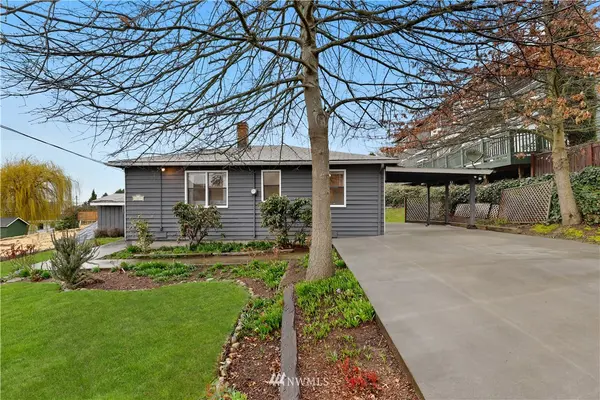 10238 NE 67th ST, Kirkland, WA 98033