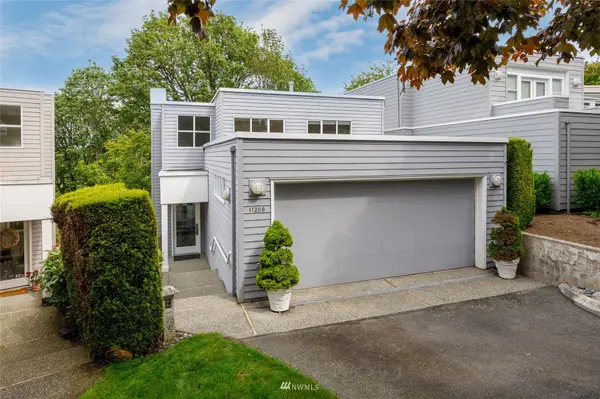 11208 NE 106th PL, Kirkland, WA 98033