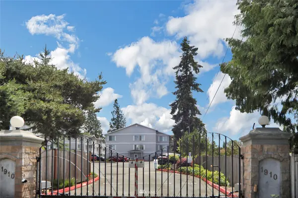 1910 W Casino RD #325, Everett, WA 98204