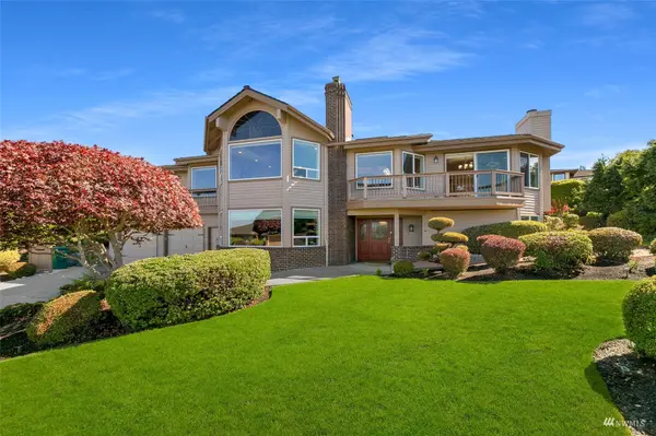 13721 68th AVE W, Edmonds, WA 98026