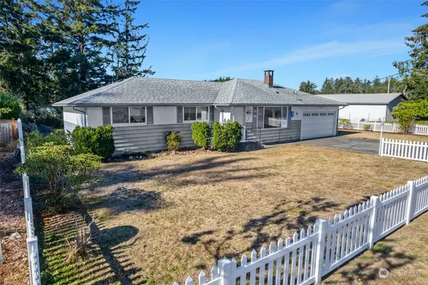 703 S Ocosta ST, Westport, WA 98595