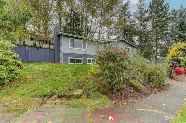 2612 Whitworth CT S, Renton, WA 98055