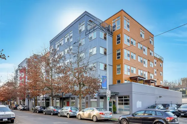 827 Hiawatha PL S #413, Seattle, WA 98144