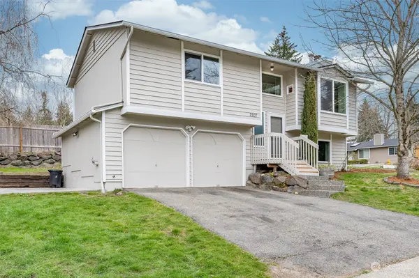 2207 180th PL SE, Bothell, WA 98012