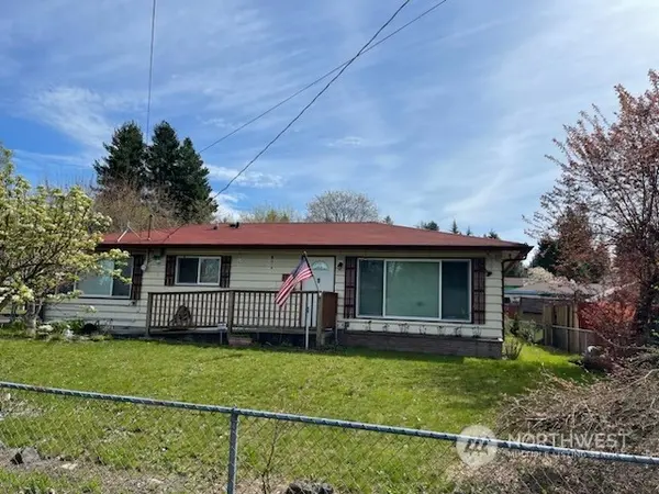 3816 Almira DR, Bremerton, WA 98310