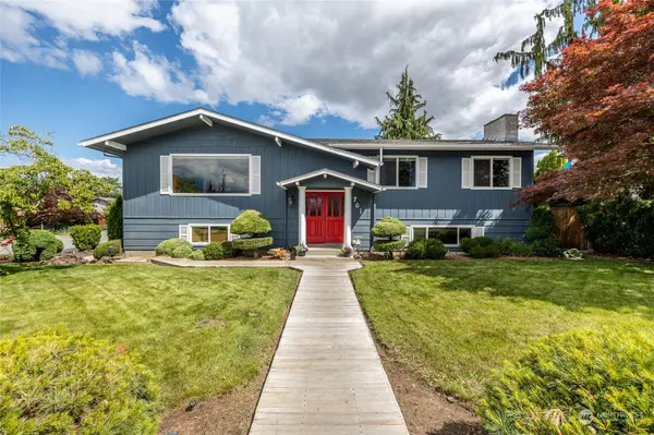 701 14th ST NE, East Wenatchee, WA 98802