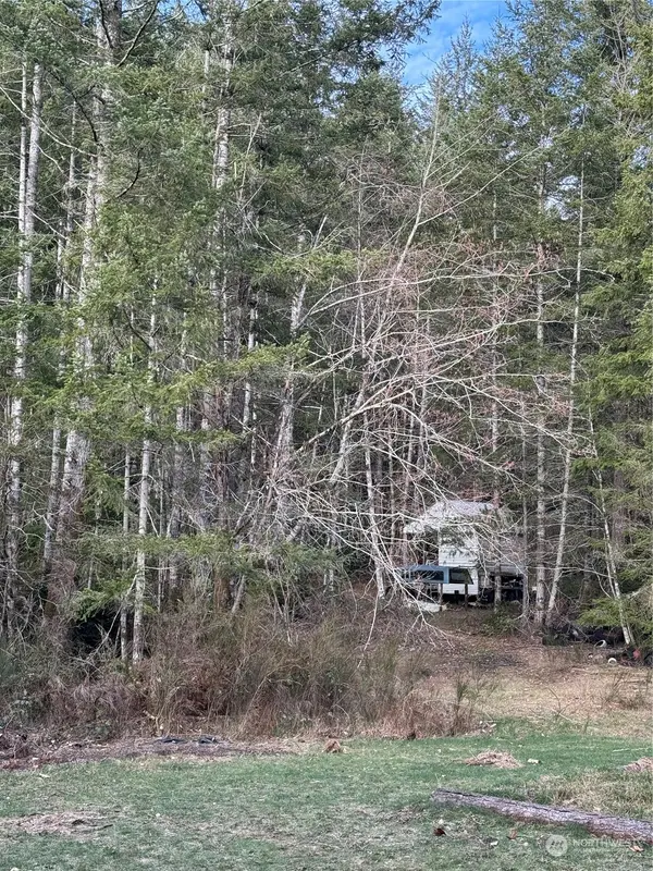 8985 SW Lake Flora RD, Port Orchard, WA 98367