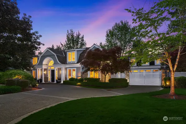 9516 NE 31st ST, Clyde Hill, WA 98004