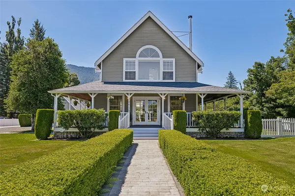 13615 424th AVE SE, North Bend, WA 98045