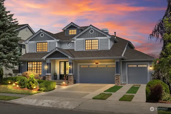 7102 Laurel AVE SE, Snoqualmie, WA 98065