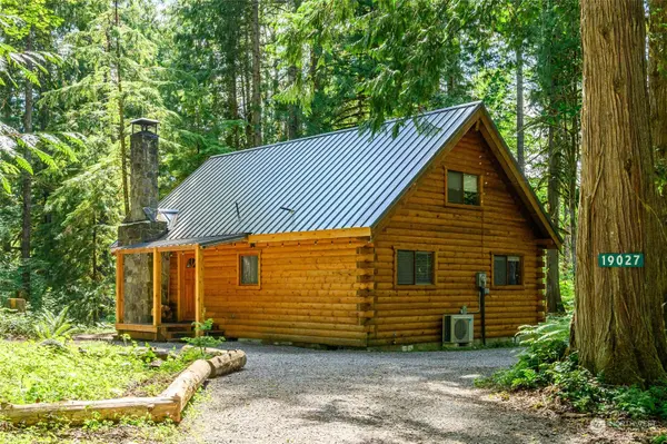 19027 Glacier Rim Drive, Glacier, WA 98244