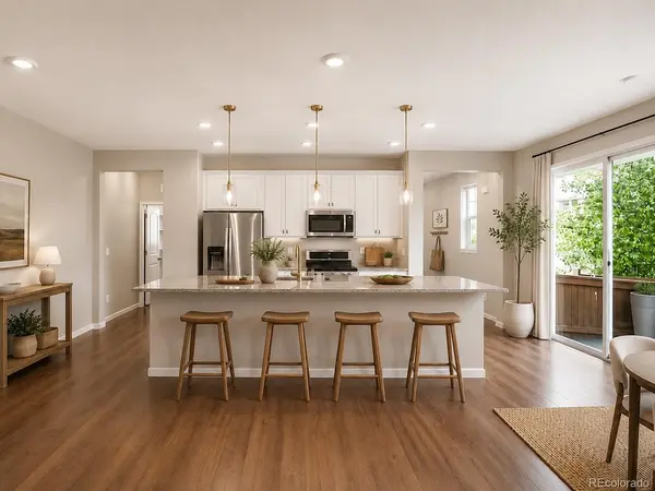 10869 E 25th DR, Aurora, CO 80010