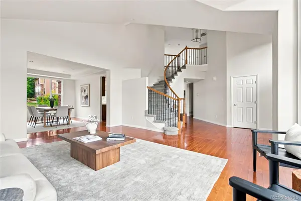 5940 S Mobile CT, Aurora, CO 80016